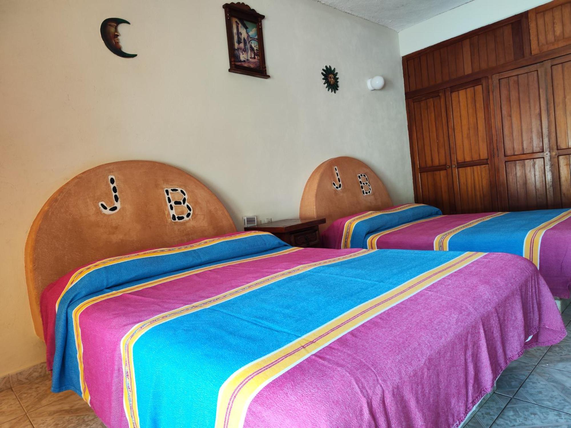 Hotel J.B. Zihuatanejo Exterior foto