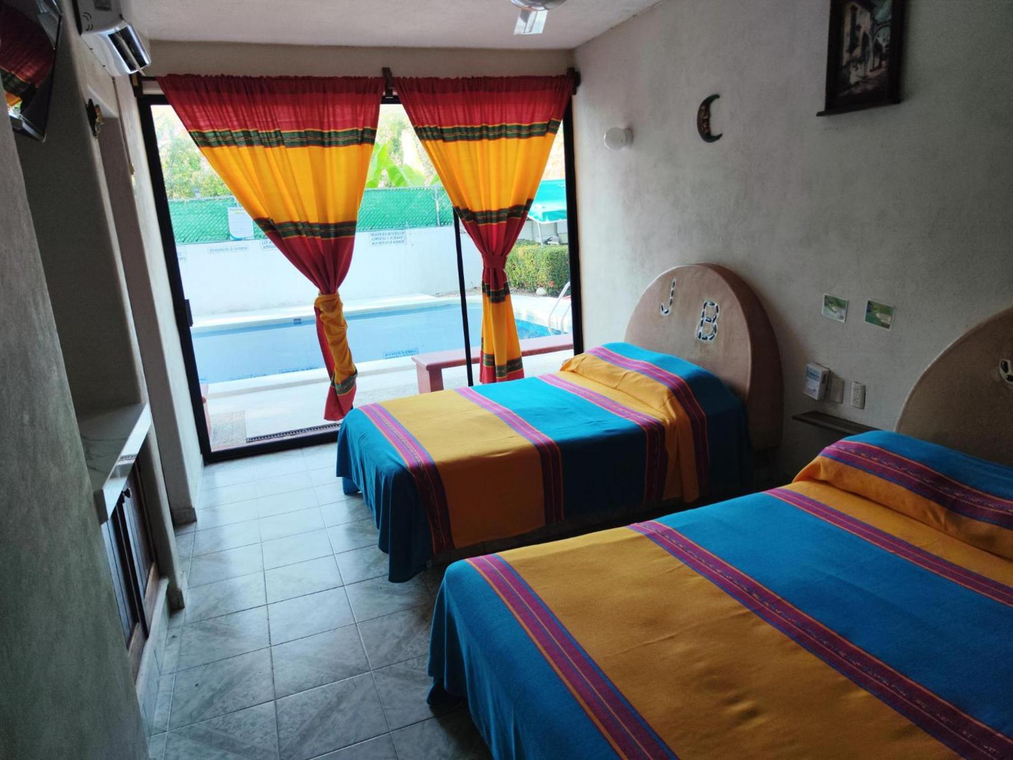 Hotel J.B. Zihuatanejo Exterior foto