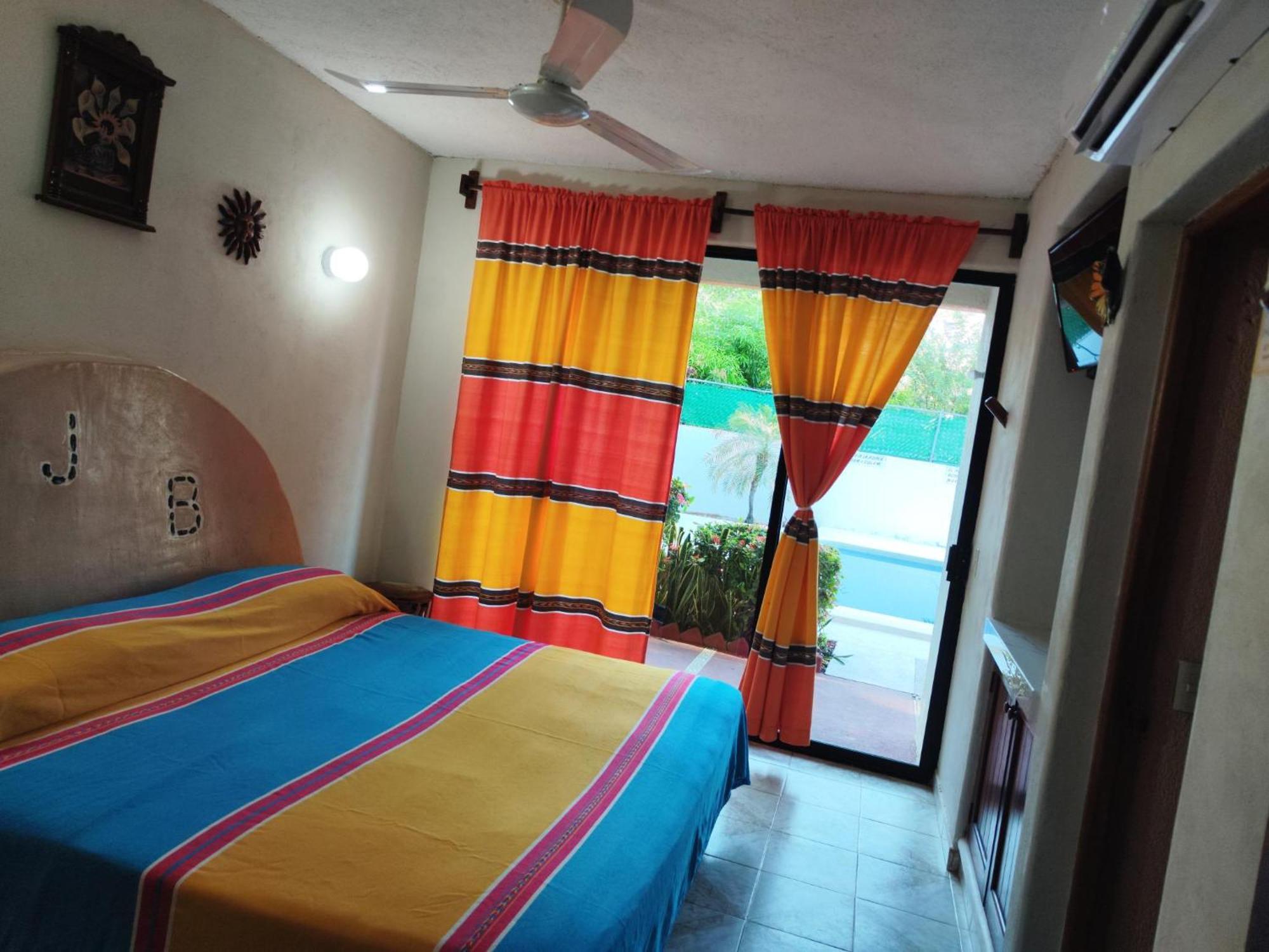 Hotel J.B. Zihuatanejo Exterior foto
